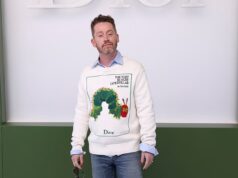 Macaulay Culkin fa girare la testa con un maglione Dior Very Hungry Caterpillar e le unghie smaltate mentre partecipa al suo primo evento dalla morte della co-star di Mamma ho perso l’aereo Catherine O’Hara