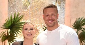 Olivia Bowen rivela che il marito Alex ha subito una vasectomia perché “non avrebbe mai più potuto partorire” dopo essere “quasi morta” durante il parto traumatico della figlia Siena