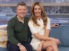 È Helen Skelton contro Cat Deeley mentre scoppia la guerra televisiva diurna! Gli addetti ai lavori rivelano a KATIE HIND come la BBC sta complottando per “salvare” le difficoltà di ITV questa mattina