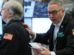 I rendimenti dei titoli del Tesoro USA scendono mentre il petrolio crolla dopo che Trump ha messo in guardia l’Iran sui flussi di Hormuz