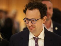 Anthropic e il Pentagono sono tornati al tavolo delle trattative, riferisce il FT