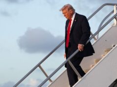 Trump ribadisce la minaccia di una “presa amichevole” di Cuba mentre la crisi del carburante si aggrava