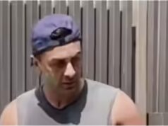 Ranbir presenta la figlia al pageant dei colori