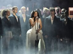Gli spettatori dei BRIT Awards 2026 restano sbalorditi dall’apparizione a sorpresa di un’icona della musica durante lo spettacolo di Rosalía