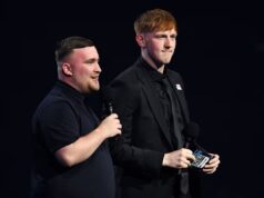 La risposta in una sola parola di Indignant Ginge ai BRITs 2026 come commento censurato