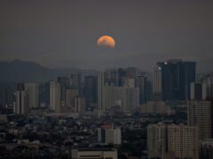 NELLE FOTO | Guarda l’eclissi della “luna di sangue”.
