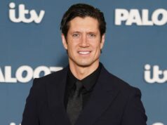 Vernon Kay ammette che “non ce la fa più” poiché si è infortunato prima dello spettacolo di BBC Radio 2
