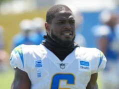 Report: I Chargers firmeranno nuovamente LB Denzel Perryman con un contratto di un anno