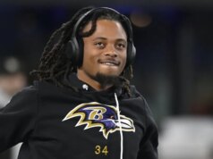 Report: I Chargers firmano un contratto biennale con RB Keaton Mitchell