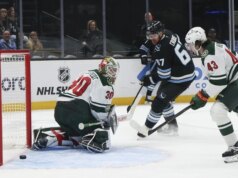 I Mammoth mirano a continuare la salita contro i Blackhawks in difficoltà