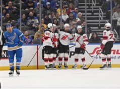 Jacob Markstrom aiuta i Devils a ostacolare i Blues