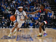 Il numero 23 di Saint Louis supera Duquesne per evitare la seconda sconfitta consecutiva