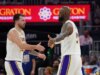 I Lakers, con le stelle di nuovo insieme, affrontano gli umili Kings