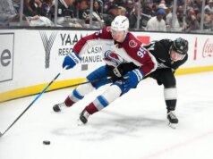 Avalanche rovina il debutto dell’allenatore advert interim dei Kings, DJ Smith