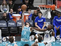 Gli Hornets colpiscono i Mavericks per tornare a .500