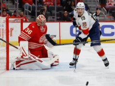 La tripletta di Matthew Tkachuk solleva i Panthers sopra i Purple Wings