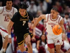 Darius Acuff Jr., il torneo di caccia dell’Arkansas vince sulle Hawaii, ‘Large Fish’