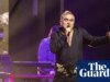 Morrissey annulla il concerto di Valencia dopo essere stato lasciato in “stato catatonico” dal rumore della città