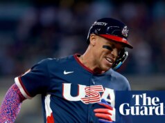 Aaron Choose dà il tono alla vittoria degli Stati Uniti sul Brasile nel lancio della campagna World Baseball Basic