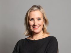 I parlamentari esortano le persone a dire la loro sul futuro della BBC