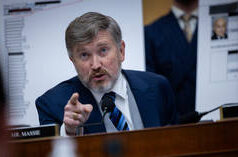 Massacro scolastico iraniano e sacrificio umano del “culto di Epstein” – inviato