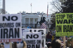 Trump interromperà “tutti gli scambi commerciali” con la Spagna