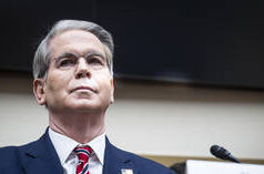 Gli Stati Uniti pubblicano una ricompensa per informazioni sui chief iraniani mentre si uniscono a massicce manifestazioni in tutto il paese (FOTO, VIDEO)