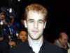 La moglie di James Van Der Beek rende omaggio al suo primo compleanno dalla sua morte