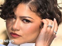 L’anello di Zendaya e i cavalli di Stella McCartney: le attrazioni e le tendenze della settimana della moda di Parigi