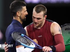 Draper lotta per una vittoria strabiliante su Djokovic