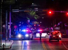 Sparatoria di massa in un bar del Texas provoca 3 morti e 14 feriti