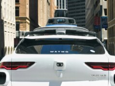 La tecnologia del metallo liquido ispirata a Terminator promette occhi migliori per robotic e automobili