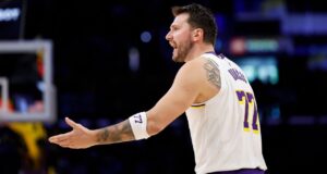 Luka Doncic dei Lakers è stato multato di 50.000 dollari per gesto inappropriato nei confronti dell’arbitro