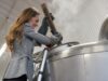 Kate e William si cimentano nella produzione della birra mentre visitano Bermondsey Mile
