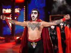 La “star più maledetta del wrestling” mostra un vaso di denti al debutto in WWE