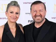 La compagna e autrice di Ricky Gervais, Jane Fallon, 65 anni, a cui è stato diagnosticato un cancro al seno