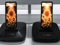 TCL sfoggia un show con una luminosità accecante, 5 volte superiore a quella di iPhone 17 Professional