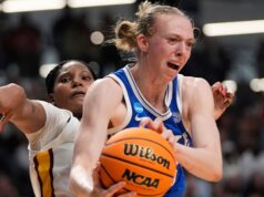 Il canadese Toby Fournier si assicura una doppia doppia nella vittoria del numero 13 di Duke contro Clemson