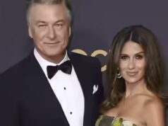 Hilaria Baldwin fa entrare i fan nella casa degli Hamptoms – GUARDA