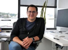 Ali Farhadi, CEO dell’Allen Institute for AI, si dimette mentre l’organizzazione no-profit si muove nel mutevole panorama dell’IA