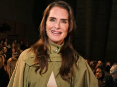 Brooke Shields fa rari commenti pubblici sulle capacità di baciare di JFK Jr. decenni dopo una breve avventura