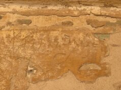 Graffiti di 2.000 anni fa nelle tombe egiziane rivelano un’inaspettata fonte di antichi turisti