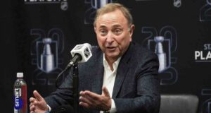 La NHL si avvicina alla decisione sull’ospite della Coppa del Mondo 2028, afferma Bettman