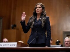 Kristi Noem dovrà affrontare il Senato che interroga sulle sparatorie di Minneapolis mentre la chiusura del DHS arriva nella terza settimana