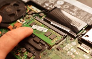 I prezzi della memoria potrebbero non scendere fino al 2027, avverte una nuova ricerca