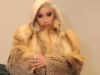 Cardi B si scusa dopo aver gettato acqua su un fan a Houston