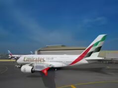 Emirates estende la sospensione dei voli a Dubai mentre lo spazio aereo del Medio Oriente viene chiuso