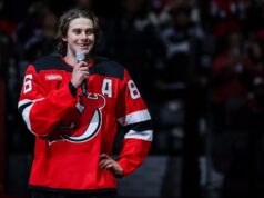 No, Jack Hughes non è un ricco indiano ereditario