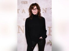 Gina Gershon rivela l’incontro “inquietante” con l’uomo che in seguito uccise la compagna di giochi di Playboy Dorothy Stratten