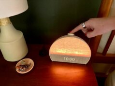Questa sveglia all’alba ha migliorato la mia routine del sonno e al momento ha uno sconto di $ 25